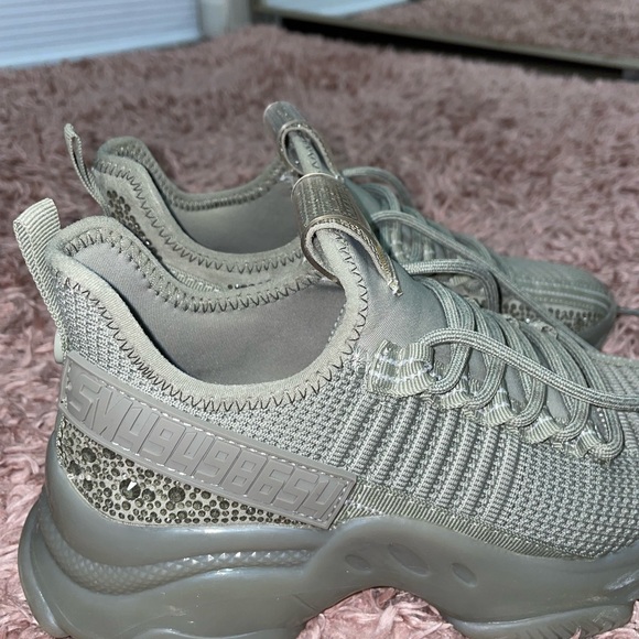 Steve Madden Women’s Maxima Sneaker Army Green - Picture 2 of 5